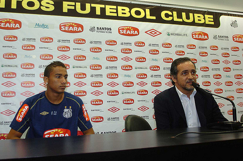 Danilo é liberado ao Porto e Fucile fecha com o Santos